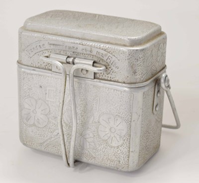 Lot 59 - 1939 dated French WWII mess tin with...