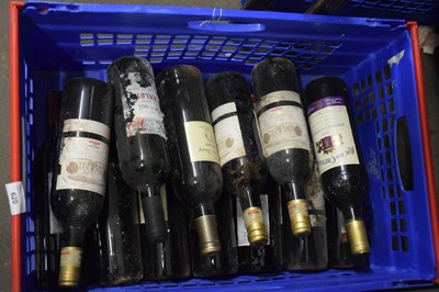 Lot 620 - A mixed lot of wine to include Calvet Claret,...