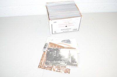 Lot 122 - BOX OF MIXED POSTCARDS