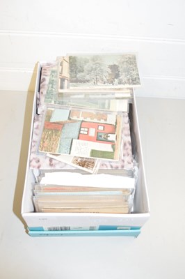 Lot 130 - SHOEBOX CONTAINING A LARGE QUANTITY OF MIXED...