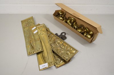 Lot 139 - MIXED LOT: BRASS FINGER PLATES, SMALL BRASS...