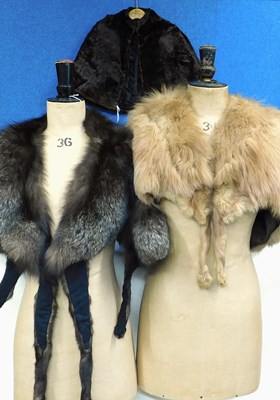 Lot 162 - Two lady's fur capes and a late Victorian...