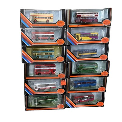 Lot 50 - A collection of various large boxed Exclusive...