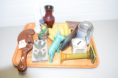 Lot 205 - MIXED LOT: NEW ZEALAND MAORI TOURIST CARVING,...