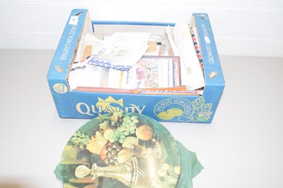 Lot 207 - SMALL FRUIT BOX CONTAINING A LARGE QUANTITY...