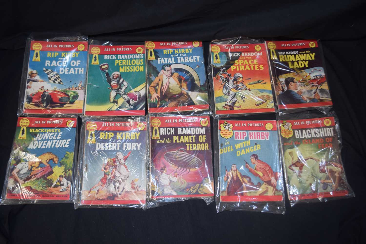 Lot 30 - Super Detective Library No 121-130