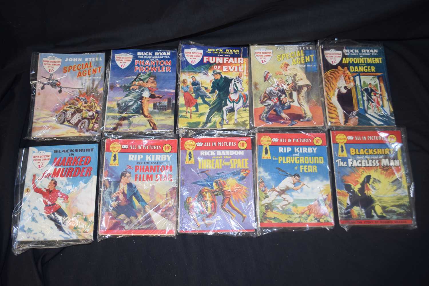 Lot 33 - Super Detective Library No 151-160