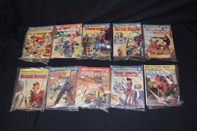 Lot 50 - Thriller Comics No 271-280