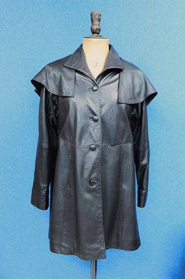 Lot 135 - A lady's brown leather coat by Higgs,...