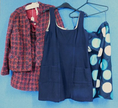 Lot 78 - A selection of lady's wear to include a navy...