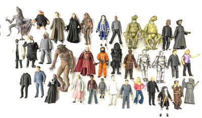 Lot 298 - A collection of various Dr Who figurines, by...