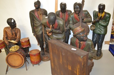 Lot 31 - Modern composition band figures