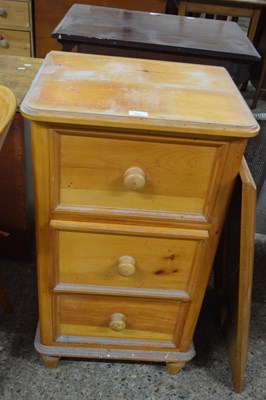 Lot 284 - MODERN PINE THREE DRAWER CHEST, 50CM WIDE