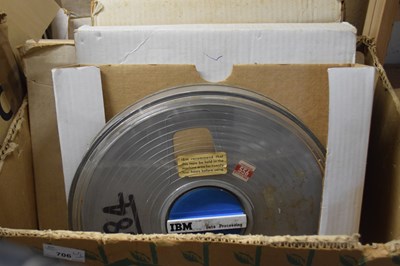 Lot 633 - Box containing a quantity of vintage computer...