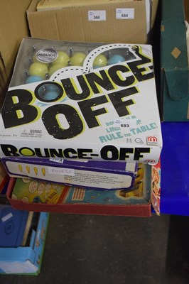 Lot 683 - Various vintage games