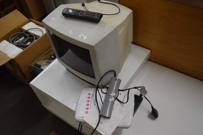 Lot 760 - Vintage 14" television and Manhattan free sat...