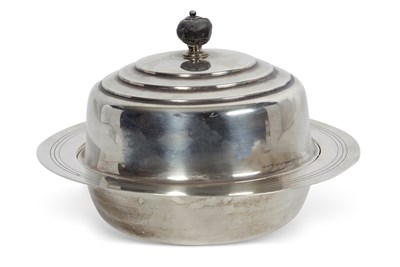 Lot 263 - KEITH MURRAY for Mappin & Webb Art Deco silver...