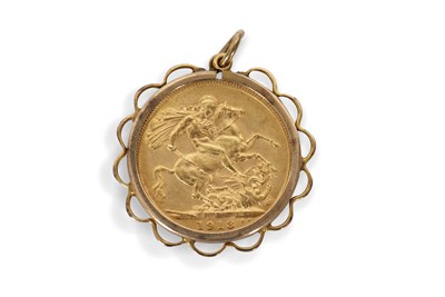 Lot 305 - A George IV Sovereign dated 1913 framed in a...