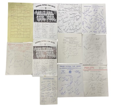 Lot 166 - A collection of 1960s facsimilie autograph...