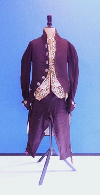 Lot 275 - A gentleman's 19th century suit of clothing,...