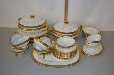 Lot 24 - Quantity of Minton Buckingham pattern dinner...