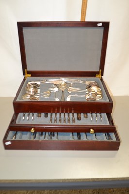 Lot 134 - Canteen of modern cutlery