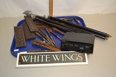 Lot 146 - Tray of various mixed items to include camera...
