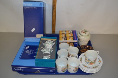 Lot 150 - Tray of mixed items to include Aynsley coffee...