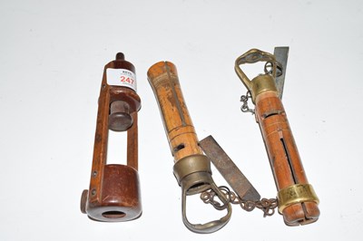 Lot 247 - Collection of three vintage snooker cue tip...