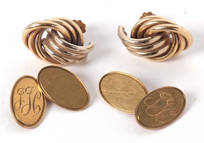 Lot 95 - A pair of 9ct cufflinks and a pair of 9k...