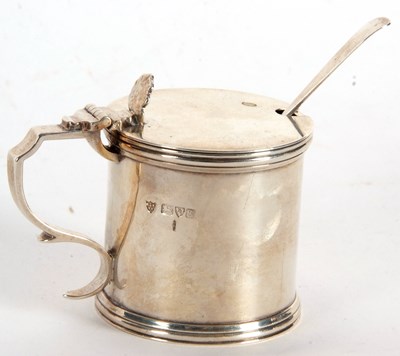 Lot 13 - An Edwardian silver drum mustard of plain form,...