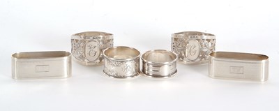 Lot 27 - Mixed Lot: A pair of George V silver D shaped...