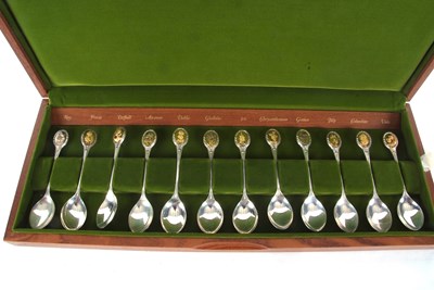 Lot 196 - A cased set of  "The Royal Horticultural...