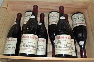 Lot 199 - Chateauneuf-du-Pape 'La Crau', Domaine du...