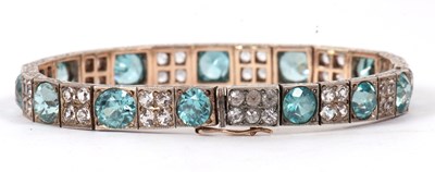 Lot 82 - An early 20th century blue zircon and white...