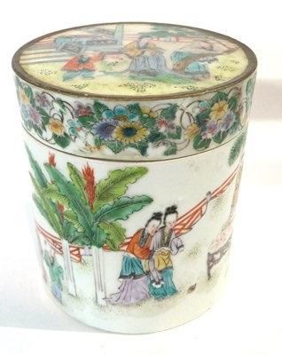Lot 258 - A 19th Century Chinese porcelain jar and cover,...