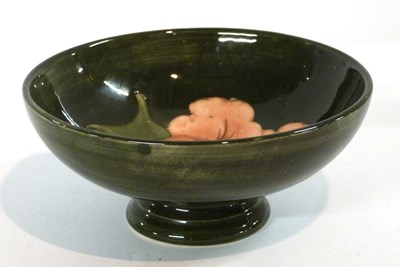 Lot 319 - A small Moorcroft bowl decorated with hibiscus...