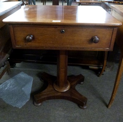 Lot 470 - Victorian pedestal table with single frieze...