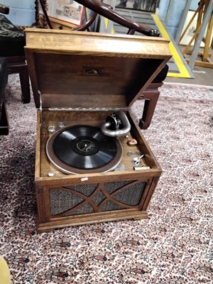 Lot 445 - An HMV (His Masters Voice) oak cased...
