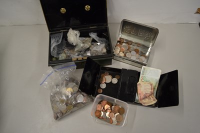Lot 81 - Mixed Lot: A tin and further loose world coinage
