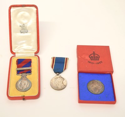 Lot 141A - 20th Century 2nd type GRVI Royal Household...