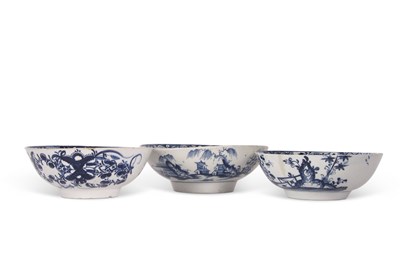 Lot 71 - Two early Lowestoft porcelain bowls with blue...