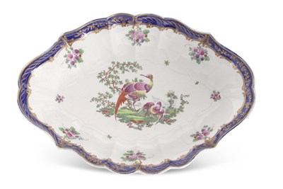 Lot 75 - An 18th Century Worcester fluted dish, well...