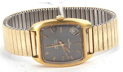 Lot 207 - A Zenith Respirator gents automatic wristwatch,...