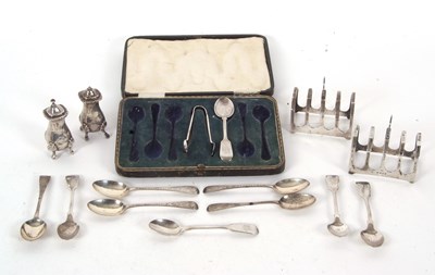 Lot 78 - Mixed Lot: A pair of Art Deco silver toast...