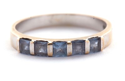 Lot 13 - An 18ct synthetic blue spinel ring, set with...