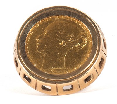 Lot 147 - An 1880 sovereign ring, with 9ct mount...