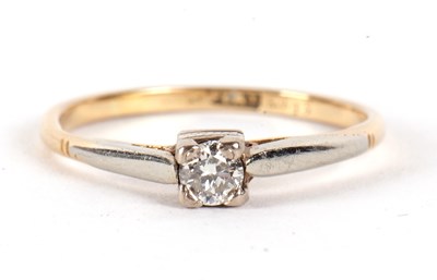 Lot 23 - A diamond solitaire ring, the round brilliant...
