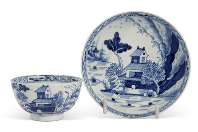 Lot 87 - Lowestoft Porcelain Teabowl and Saucer c1780