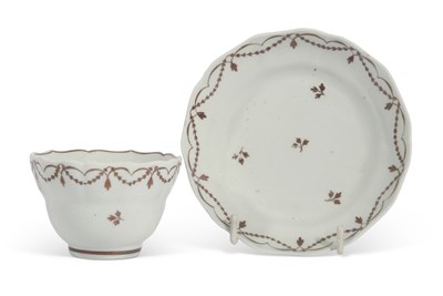 Lot 99 - Lowestoft Porcelain Teabowl and Saucer c.1790